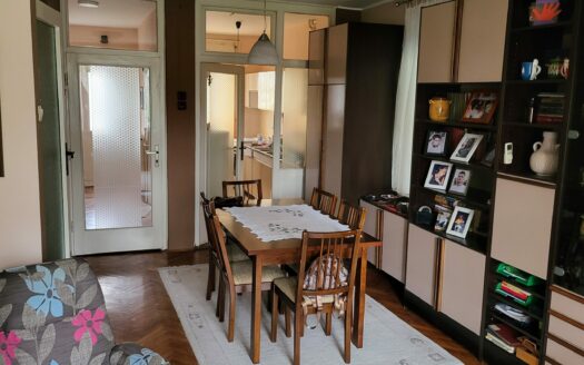 3-etažna kuća na prodaju, Centar, 200.000€, 166m² Centar