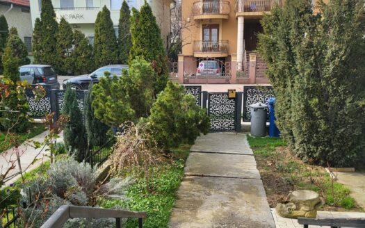 3-etažna kuća na prodaju, Centar, 200.000€, 166m² Centar