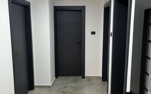 4-etažna kuća na prodaju, Nikolaja Velimirovića 1, 250.000€, 324m²