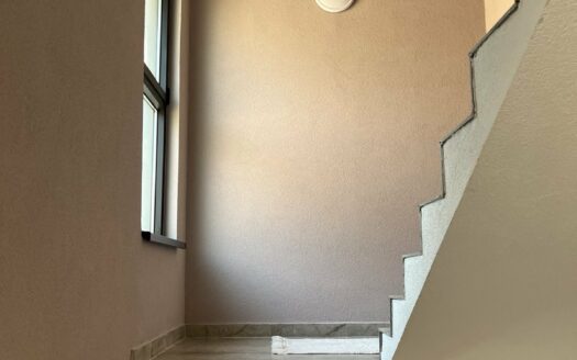 4-etažna kuća na prodaju, Nikolaja Velimirovića 1, 250.000€, 324m²