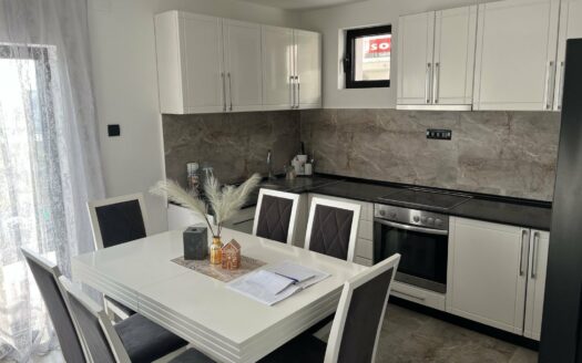 4-etažna kuća na prodaju, Nikolaja Velimirovića 1, 250.000€, 324m²