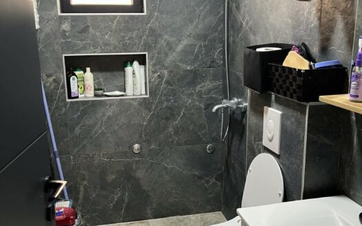 4-etažna kuća na prodaju, Nikolaja Velimirovića 1, 250.000€, 324m²