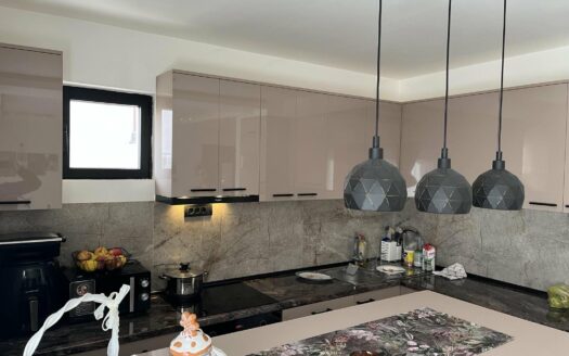 4-etažna kuća na prodaju, Nikolaja Velimirovića 1, 250.000€, 324m²