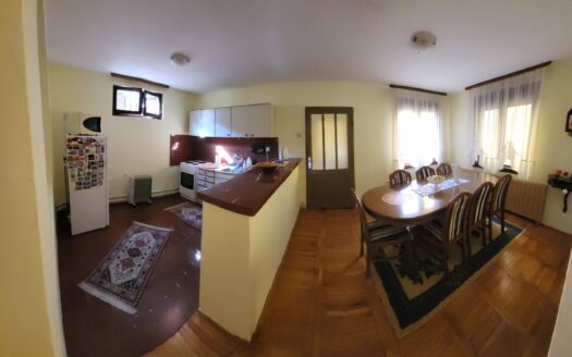 2-etažna kuća na prodaju, Miloša Pocerca 21, 205.000€, 172m²