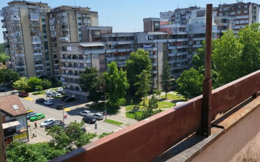 CENTAR ŠAPCA-RETKA PONUDA!!! Jednosoban stan sa terasom iz snova u samom centru Šapca – Benska Bara!!
