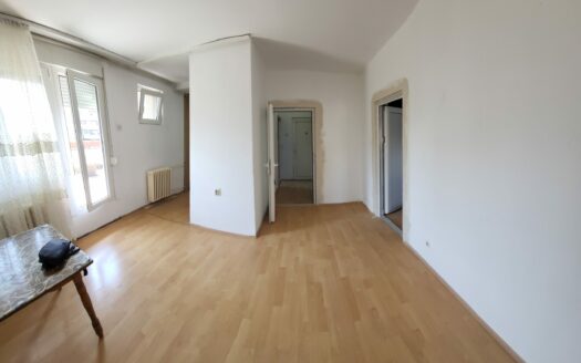 CENTAR ŠAPCA-RETKA PONUDA!!! Jednosoban stan sa terasom iz snova u samom centru Šapca – Benska Bara!!