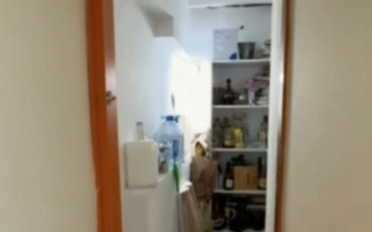 Ukoliko tražite stan bez ulaganja na odličnoj lokaciji, ova nekretnina je prava prilika za vas!